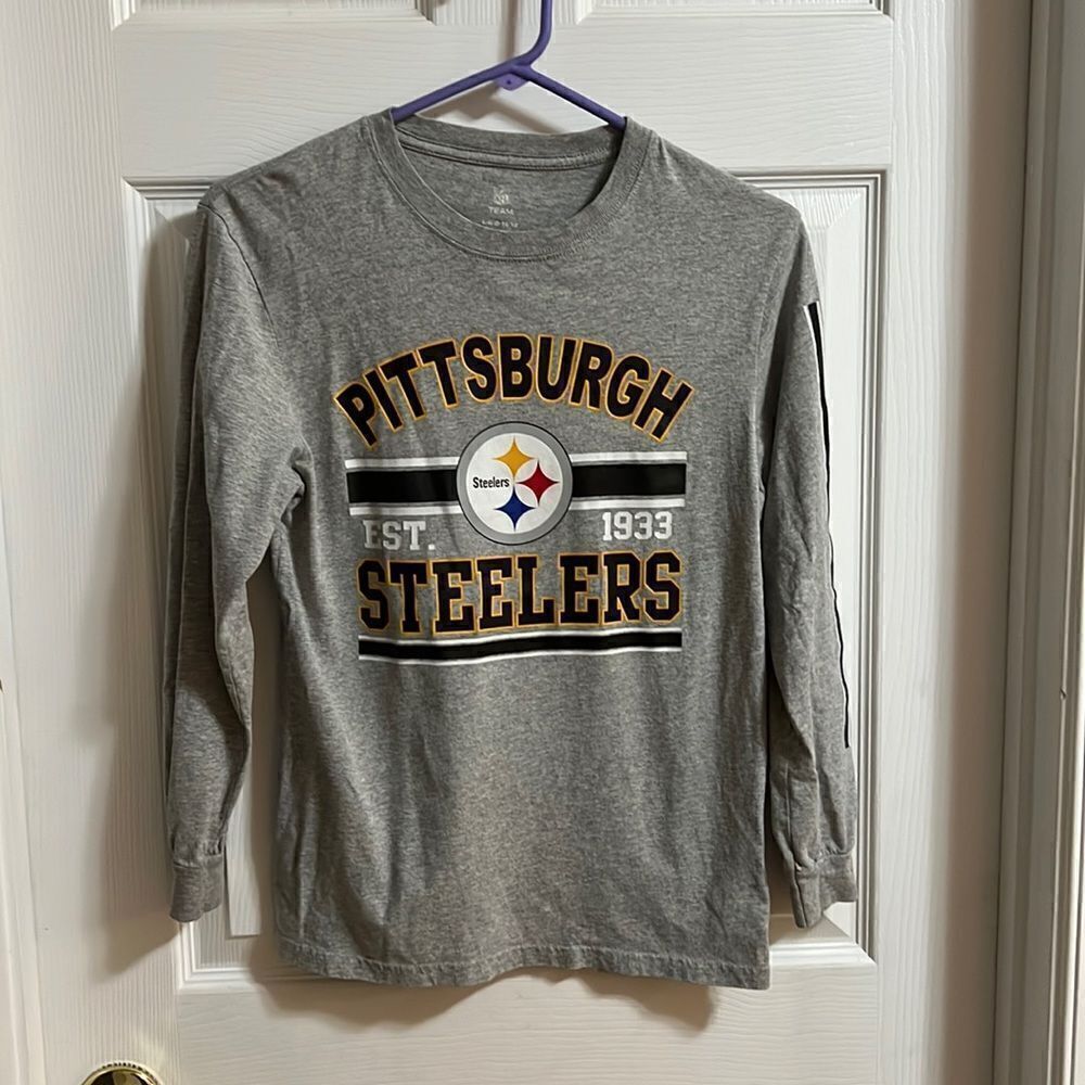 Pittsburgh Steelers NFL gray youth large (10/12) long sleeved shirt.